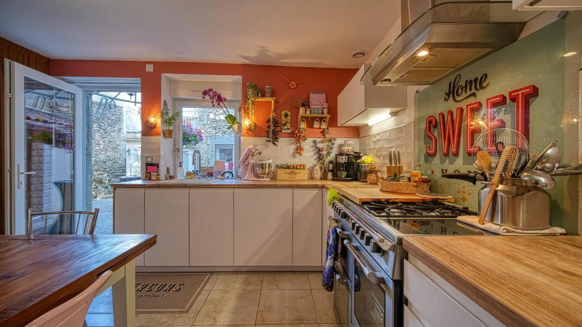 Maison Bossanne Barbieres 0*,  France