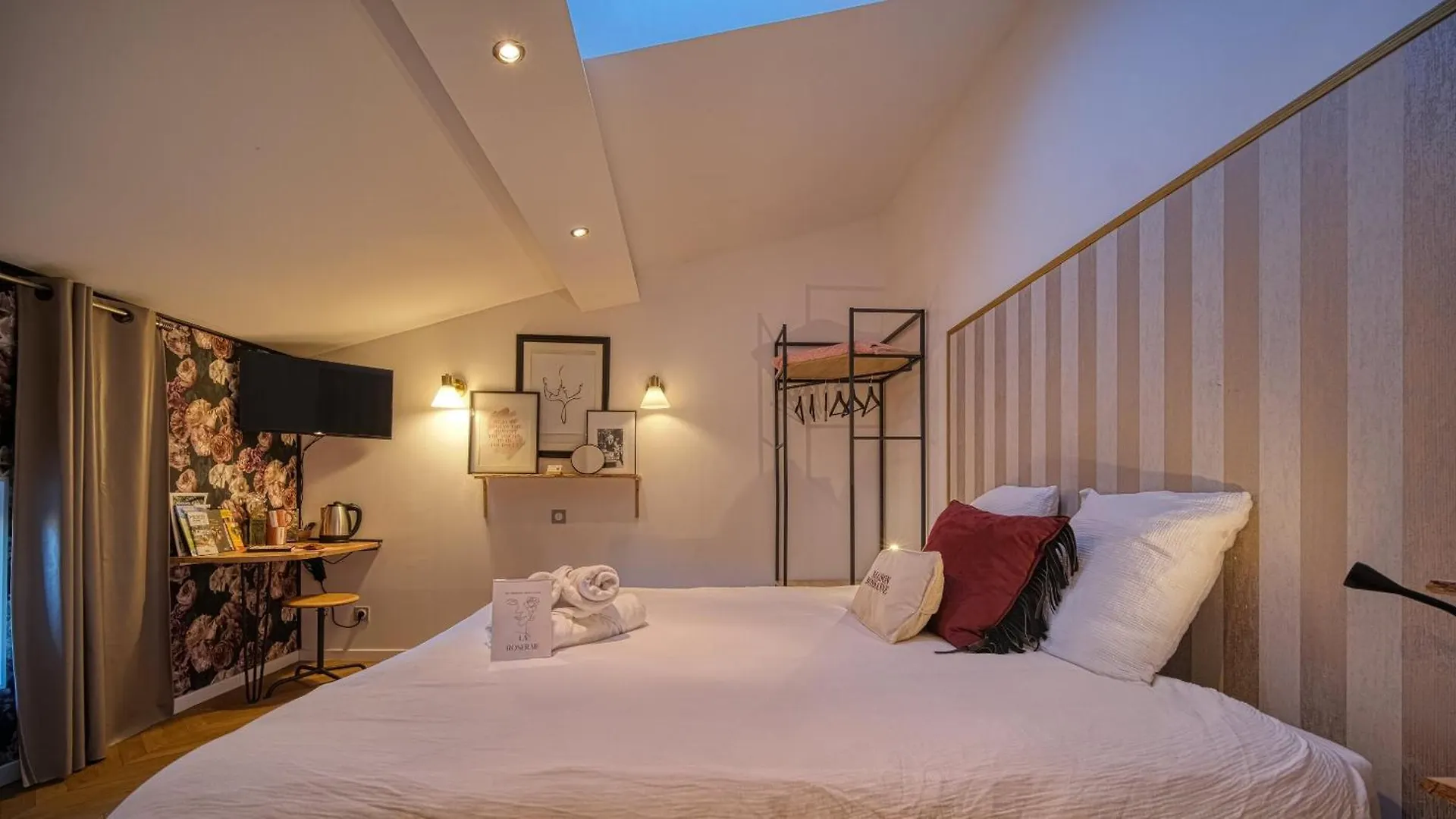Maison Bossanne Barbieres Guest house